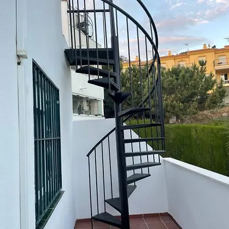 Nice 2 Bedroom Flat Apartment *