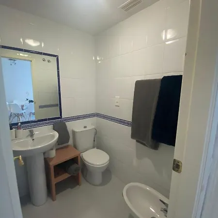 Nice 2 Bedroom Flat *